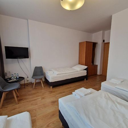 Hotel Tor Kielce Cminsk Ngoại thất bức ảnh