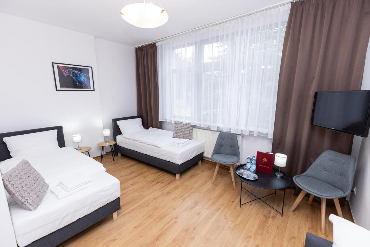 Hotel Tor Kielce Cminsk Ngoại thất bức ảnh