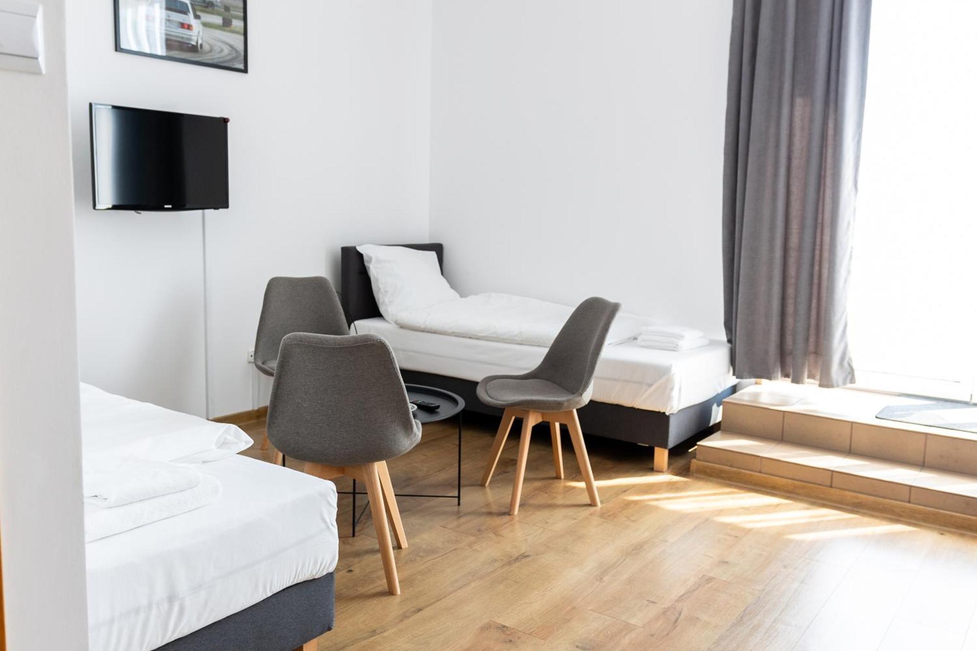 Hotel Tor Kielce Cminsk Ngoại thất bức ảnh
